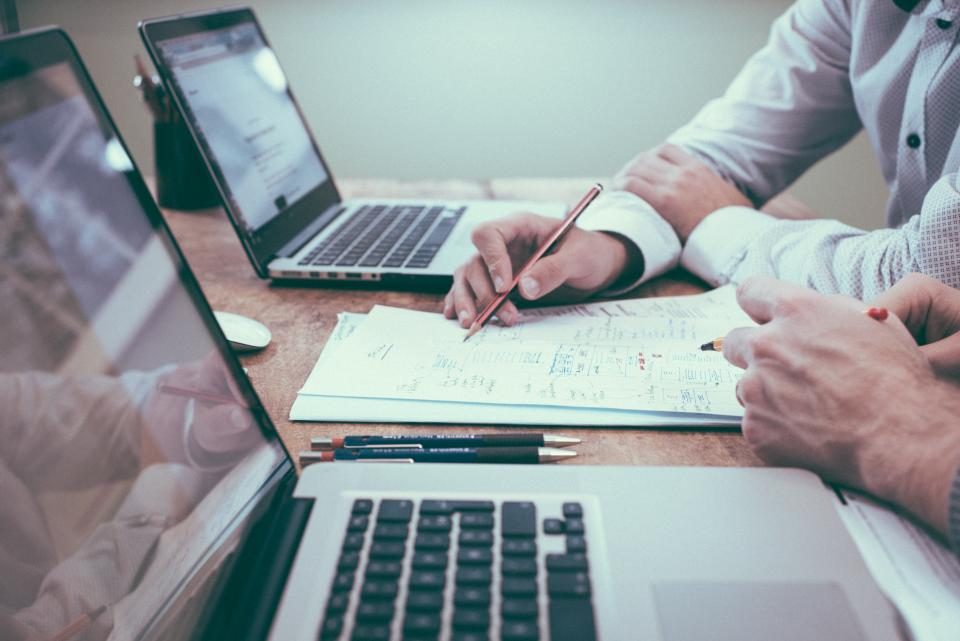 How to Stop Re-Keying Commercial Insurance Submissions With AI